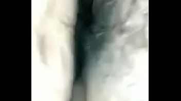 Geile Studentin zeigt prallen Arsch-Anus-Zoom