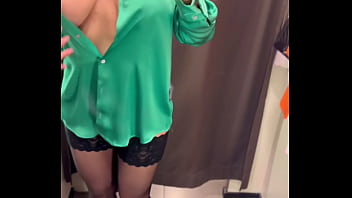 Apr&egrave_s que mon cocu m&#039_ait laiss&eacute_ sur le parking de l&#039_Odysseum, direction ZARA ...