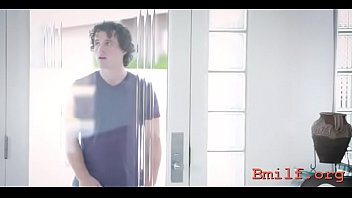 Blonde Karter Foxx039 s beaver wants sex...