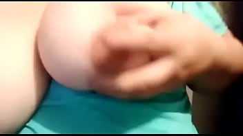 Jouer Avec Mes Énormes Seins