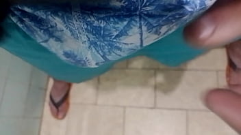 Cazzo Duro In Pantaloncini