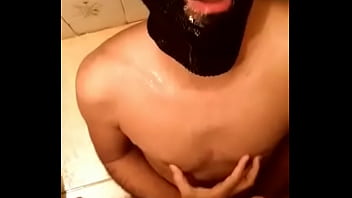 Mijada na cadela otária (Sou o @Dom macho rio no Twitter). Conteúdos completos em onnowplay.com/dommarcelo