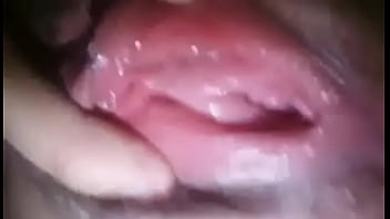 Le mando videos masturbandome a mi amigo