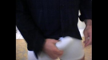 Punheta com cueca Boxer Branca