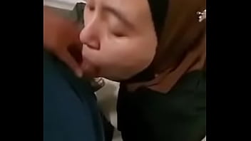 Ngintip Jilbab Pipis 2025