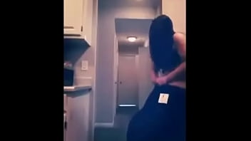 Tiz ostidagi külot porno surat