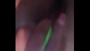 Latina Amateur Masturbandose Gimiendo...