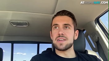 Amateur otter enjoys solo wanking in car for jizzshot