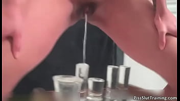 Slutty brunette babe gets her tight