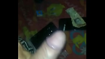 Mi amiga  asombrada  cuando le muestro mi polla