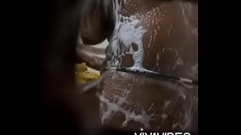 NNA 29 03 2021 Sous la douche...