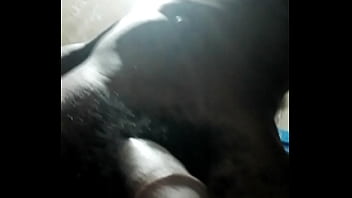 Moi Zoundi Philippe je suis de nationalité Burkinabè je résidant Aux Burkina faso je suis un agent de sûreté aéroportuaire   contacter moi sur mon numéro de whats   226 71 08 80 92 pour plus de vidéo