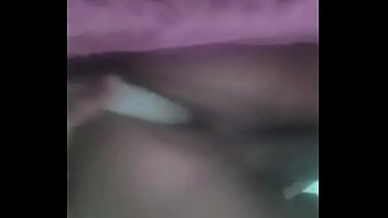 Masturbacion anal com dildo