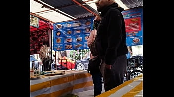 Macho Excitado En Shorts...