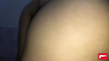 Le mastubo el pussy a Violeta