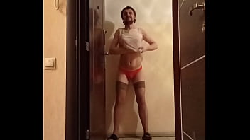 В подъезде!!