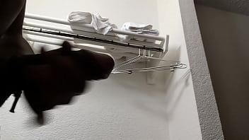 Regarde Tout Cet Écrou