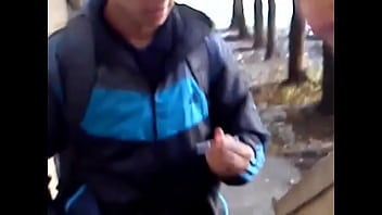 Vadi kurac za cigaru