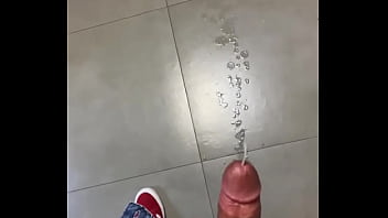 Aquela punheta matinal - busco casais, casadas liberadas e solteiras