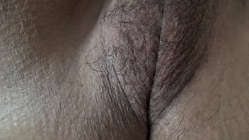 Versaute Familienlust: Behaarte reife Ägyptische Oma treibt es wild in London