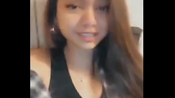 Taiwanese Influencer Shows To Her Followers...