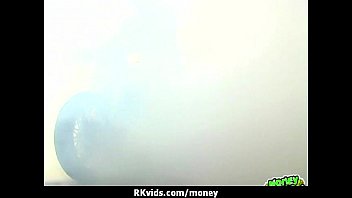 Amateur Chick Takes Money For A Fuck 17