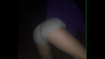 Teen Shakes Her Ass On The Streets