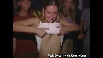 Girls Naked In the Night Club Girls Naked In the Night Club