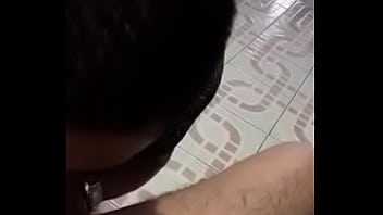 Joto me la mama a cambio de dinero