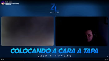 Gordão do Zona Leste Roleplay assanhado mostrando os seus lindo peitos em sua transmissão!