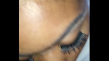 Fettes Fotzenmaul saugt hart!