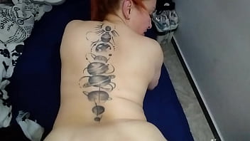 Dulcevaginaspro - Mi vecina esta en su cama y me muestra ese culo jugoso