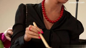 Big ass model dicksucking