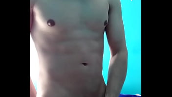 Joven novato quiere aprender a tocarse max quiere llegar al ...