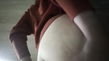 Russian Whore Shows Herself...