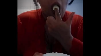 Tu tetona favorita te bate la cremita y se la come toda.Retuit si te gustaria encontrarme asi en tu cocinaYour favorite ...