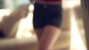Rozbieranie naturalnego piękna - XVIDEOS.COM