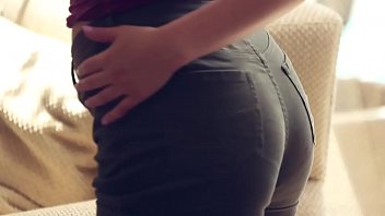 Rozbieranie naturalnego piękna - XVIDEOS.COM