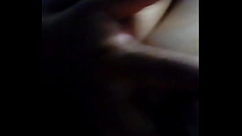 Cette Femme Aux Gros Seins M'envoie Ce Que