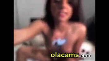 Teen brunette dildoing pussy on webcam