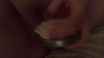 Thicc slut fucks juicy pussy massive hairbrush...