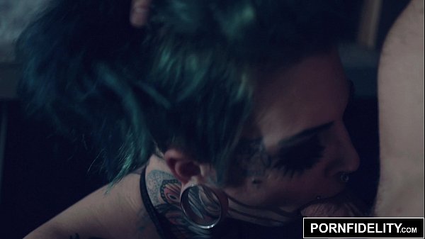 PORNFIDELITY - Sydnee Vicious Hardcore Punk Fucking Creampie