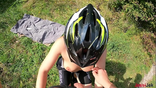 Risky Public Anal Sex near Road Cyclist got a Hot Cum in her Ass JessiJek