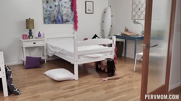 Stepmom latina MILF stuck under the bed This was my chance
