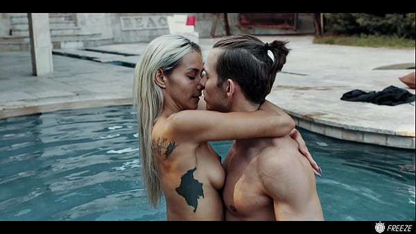 TIME FREEZE - Photographer Fucks Celebrity Yoga Influencer Veronica Leal In Her Mansion