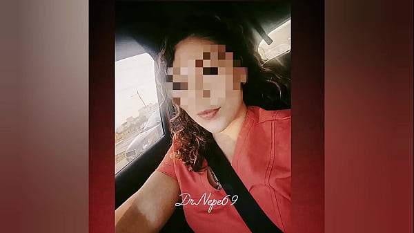 A médica bonita e infiel chupa meu pau de novo e eu faço um tratamento facial nela