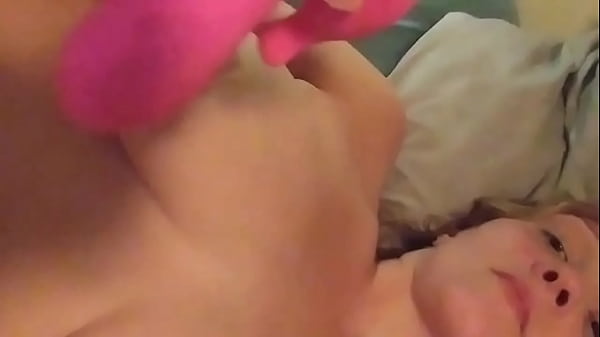 Quick Pussy Play Thumbnail