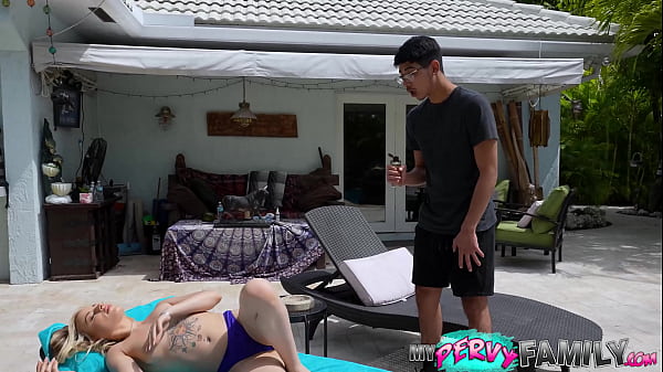 Slutty Stepsister Puts Out and Swallows to Hide Her Secret! - Anna Claire Clouds -