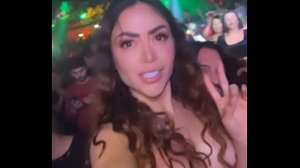 EPA Colombia Lets see her boobs live Thumbnail