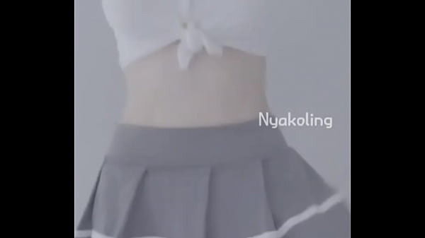 Dance Showing panties white Thumbnail